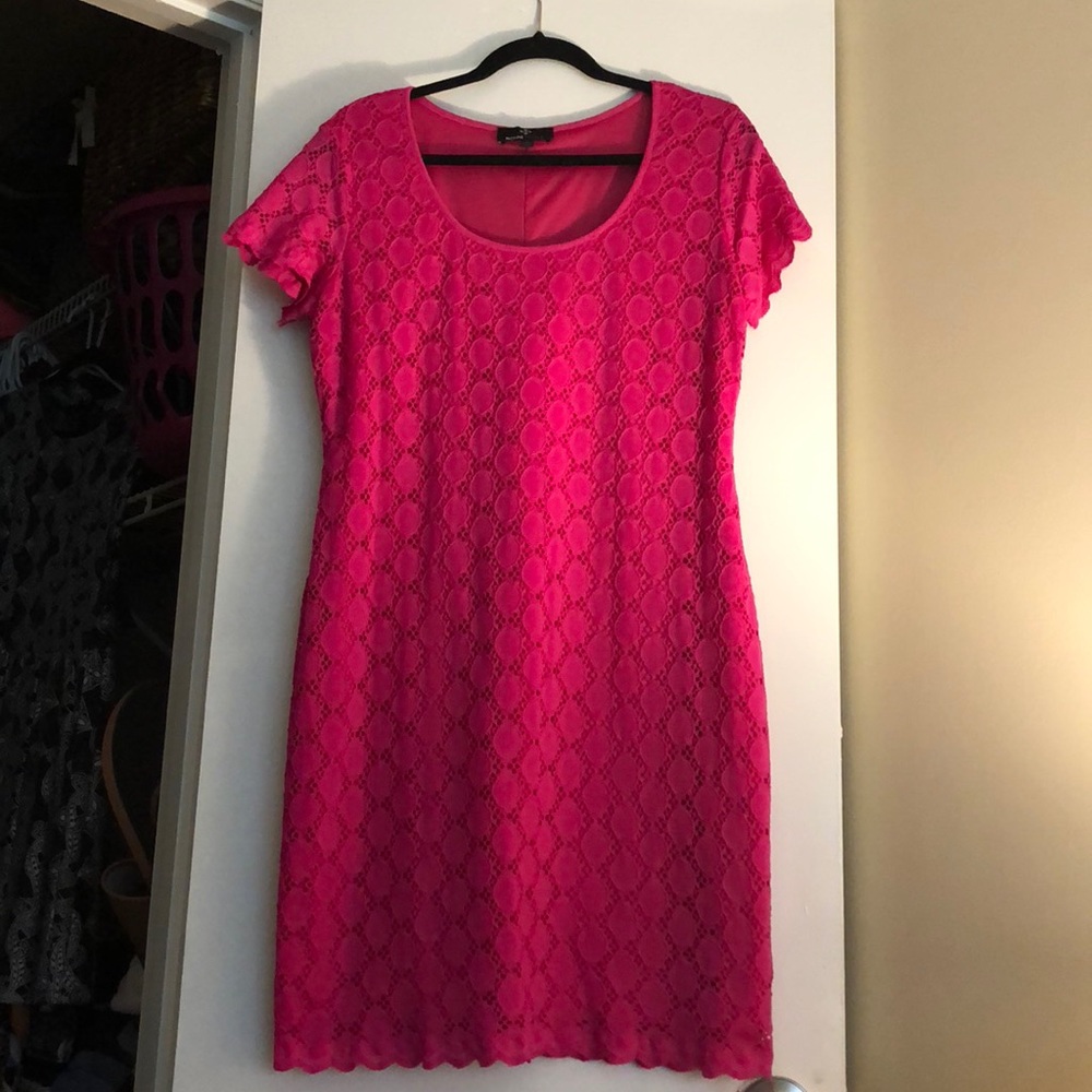 Hot pink dress with scalloped bottom, size 16